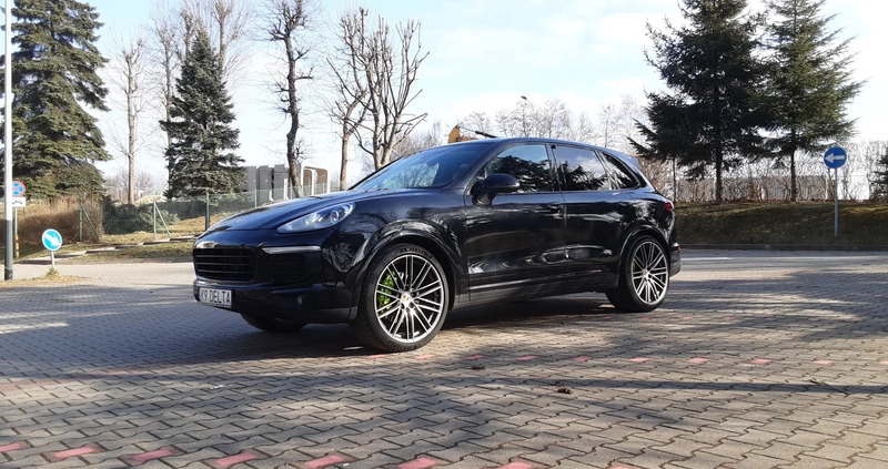 Porsche Cayenne cena 157000 przebieg: 131000, rok produkcji 2017 z Kraków małe 277